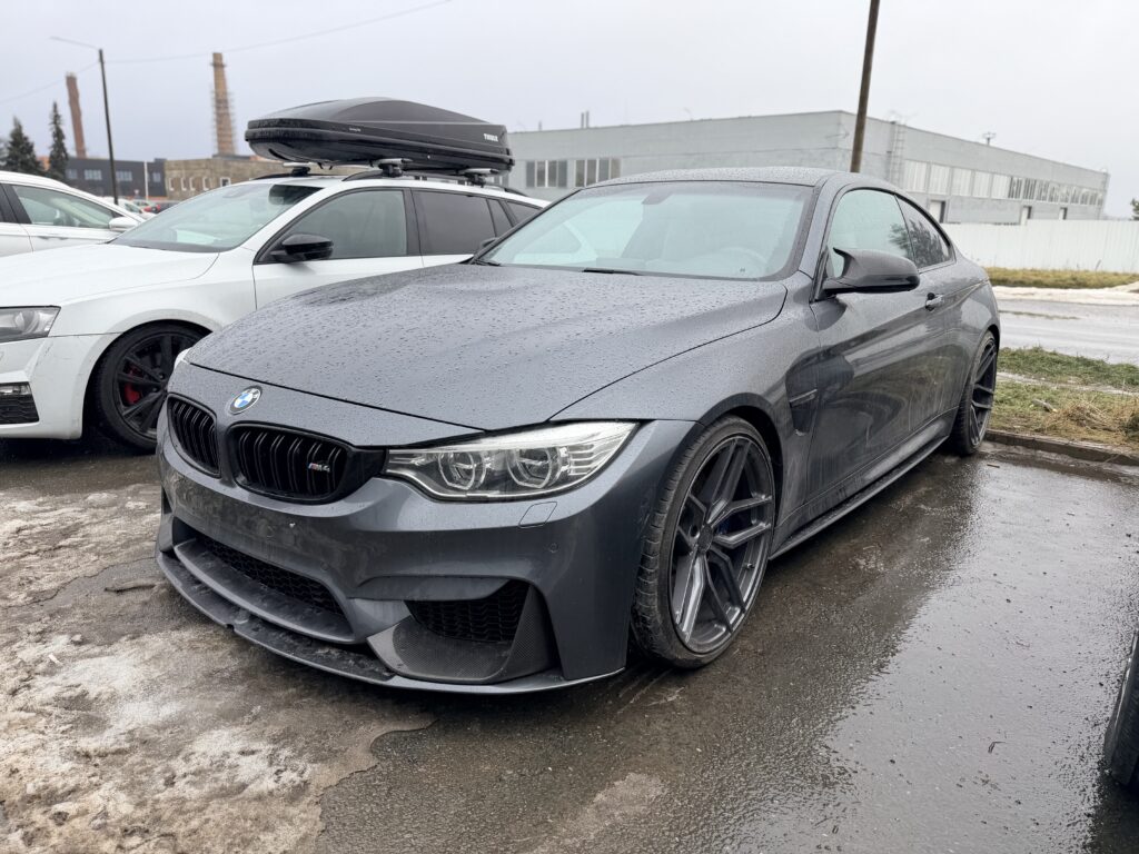 BMW M4 Carbon delivered to Finland