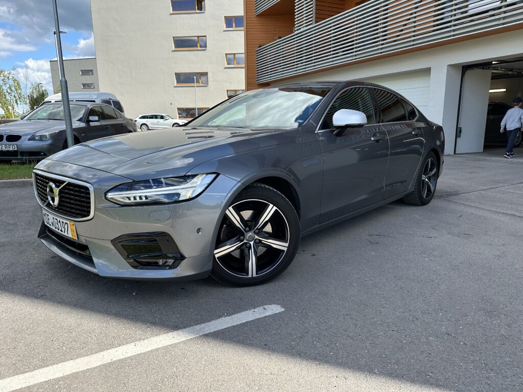 Volvo S90 R-Design delivered to Estonia