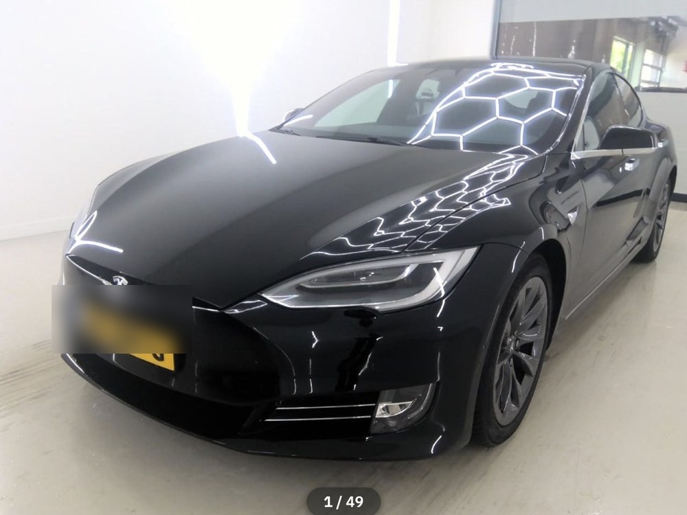Tesla Model S sold at EU auction
